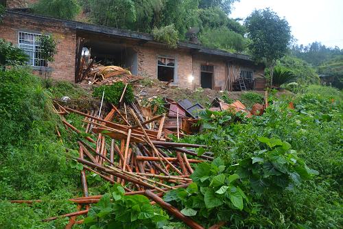 江西遂川发生地质灾害致5死1失踪