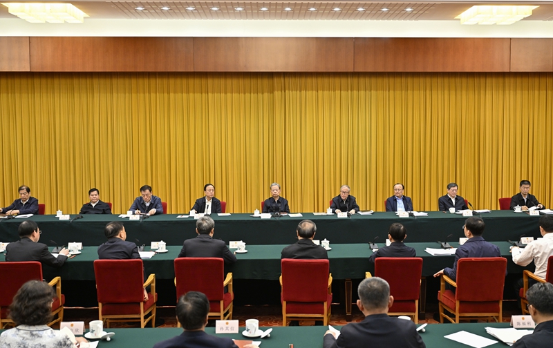 赵乐际在全国人大常委会森林法执法检查组第一次全体会议上指出:深入学习贯彻习近平生态文明思想 推动森林法全面有效贯彻实施 赵乐际在全国人大常委会森林法执法检查组第一次全体会议上指出:深入学习贯彻习近平生态文明思想 推动森林法全面有效贯彻实施