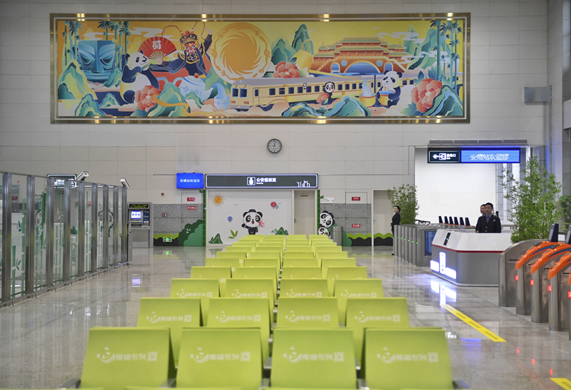 全国首个旅游列车专属基地车站亮相(图4)