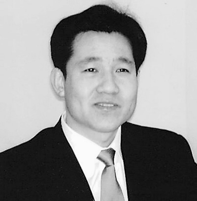 34岁的卫星副总指挥龙江
