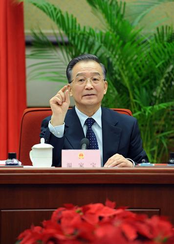 1月19日,国务院总理温家宝在北京主持召开国务院第二次全体会议,讨论即将提请十一届全国人大二次会议审议的《政府工作报告(征求意见稿)》。新华社记者 黄敬文 摄